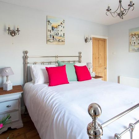 Bury St. Edmunds Stylish Town Centre House With Garden And Parking Oppositeヴィラ エクステリア 写真