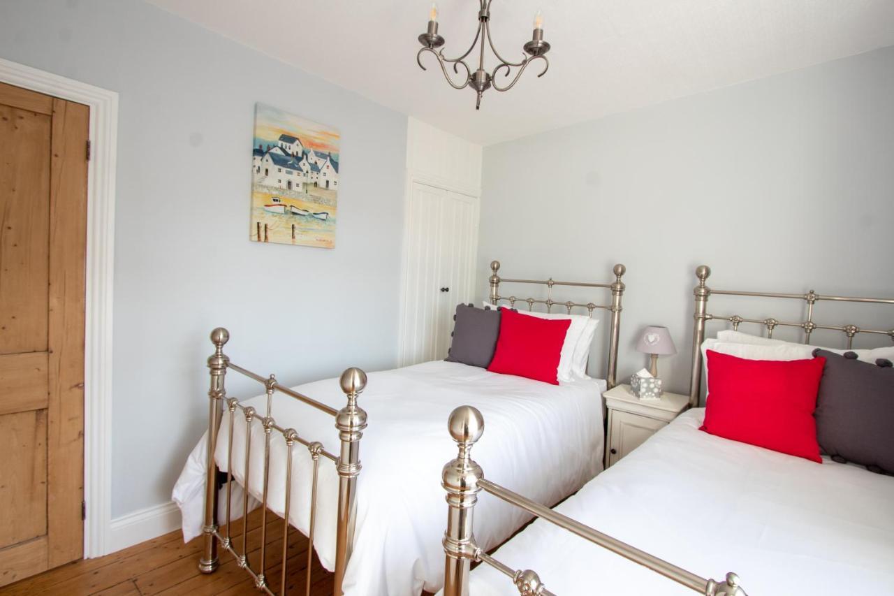 Bury St. Edmunds Stylish Town Centre House With Garden And Parking Oppositeヴィラ エクステリア 写真