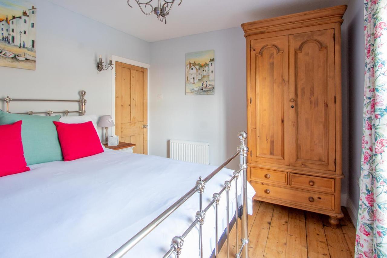 Bury St. Edmunds Stylish Town Centre House With Garden And Parking Oppositeヴィラ エクステリア 写真